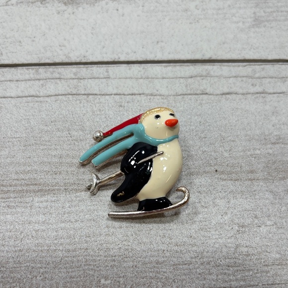 Jewelry - Vintage Chirstmas Penguin Holiday Wishes Skating Christmas Retro Broch Pin